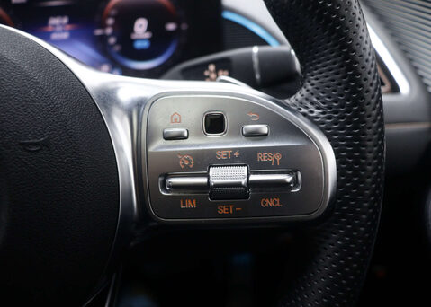 Mercedes-Benz EQC EQC 400 AMG Line Premium plus 4Matic 4WD 5dr 38