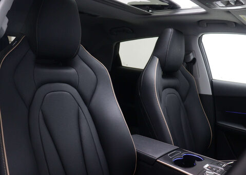 OMODA 5 1.6 5 Noble Auto 5dr 43