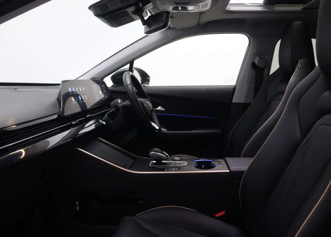 OMODA 5 1.6 5 Noble Auto 5dr 46