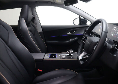 OMODA 5 1.6 5 Noble Auto 5dr 42