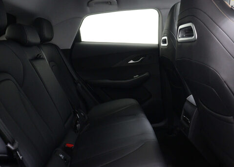 OMODA 5 1.6 5 Noble Auto 5dr 50