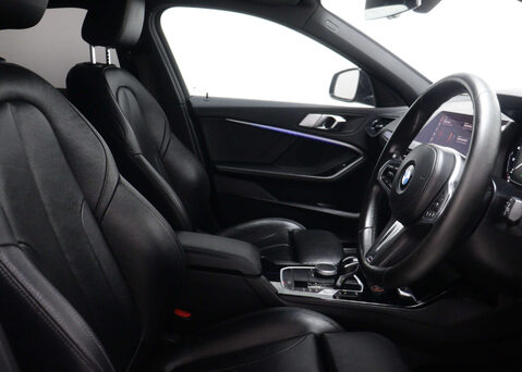 BMW 1 Series 1.5 118I M Sport Auto 5dr 46