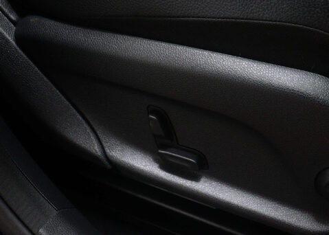 Mercedes-Benz GLC 2.1 GLC 220 D 4MATIC AMG LINE AUTO 4WD 5dr 45