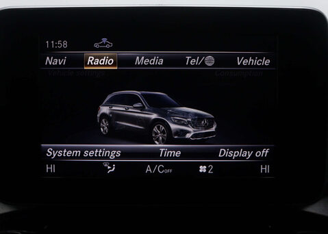 Mercedes-Benz GLC 2.1 GLC 220 D 4MATIC AMG LINE AUTO 4WD 5dr 30