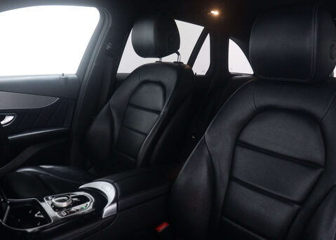 Mercedes-Benz GLC 2.1 GLC 220 D 4MATIC AMG LINE AUTO 4WD 5dr 52