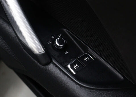 Audi TT 2.0 TT Sport TFSI 3dr 38