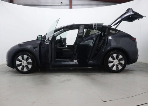 Tesla Model Y ModeL Y Long Range AWD 4WD 5dr 57