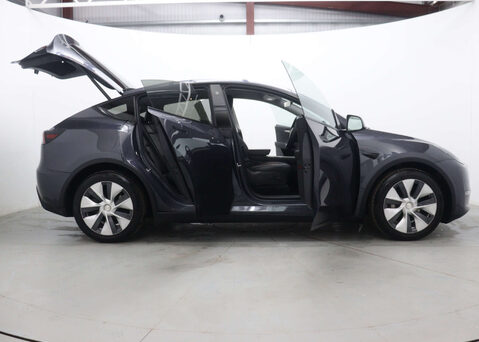 Tesla Model Y ModeL Y Long Range AWD 4WD 5dr 53