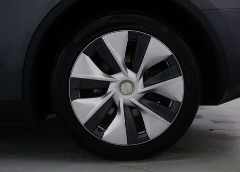 Tesla Model Y ModeL Y Long Range AWD 4WD 5dr 16