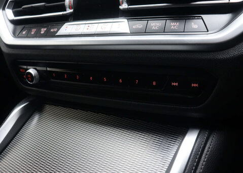 BMW 4 Series 2.0 420I M Sport Auto 2dr 30