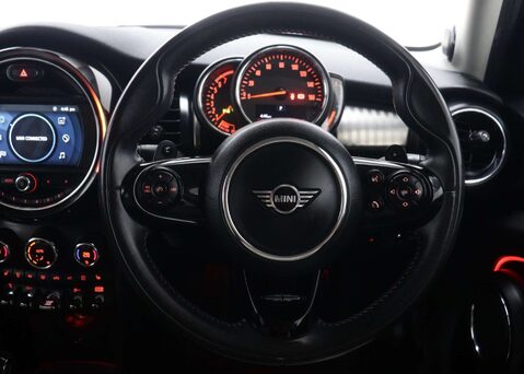 Mini Hatch 2.0 Cooper S Exclusive Auto 5dr 22