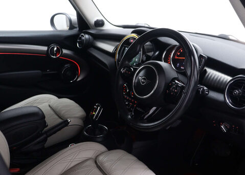 Mini Hatch 2.0 Cooper S Exclusive Auto 5dr 37