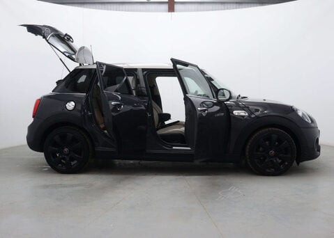 Mini Hatch 2.0 Cooper S Exclusive Auto 5dr 54