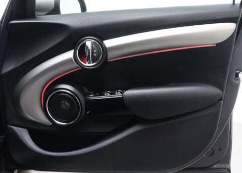 Mini Hatch 2.0 Cooper S Exclusive Auto 5dr 44