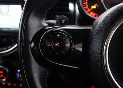 Mini Hatch 2.0 Cooper S Exclusive Auto 5dr 31