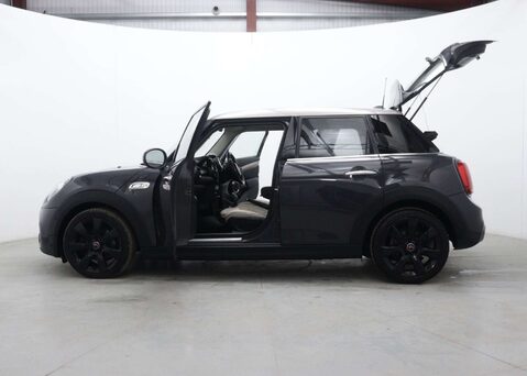 Mini Hatch 2.0 Cooper S Exclusive Auto 5dr 55