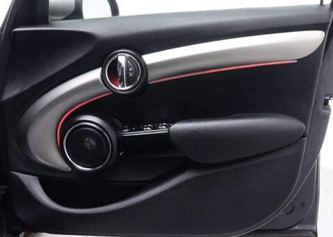 Mini Hatch 2.0 Cooper S Exclusive Auto 5dr 40