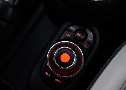 Mini Hatch 2.0 Cooper S Exclusive Auto 5dr 29