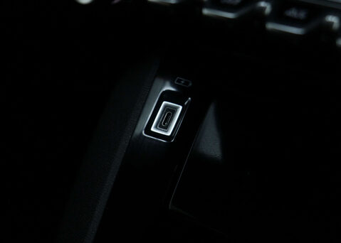 Peugeot 208 208 GT Premium EV 5dr 30