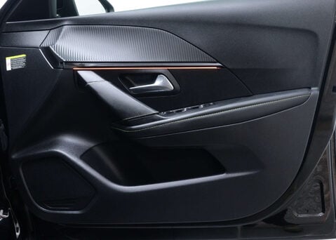 Peugeot 208 208 GT Premium EV 5dr 43