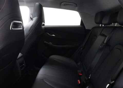 OMODA 5 1.6 5 Noble Auto 5dr 49