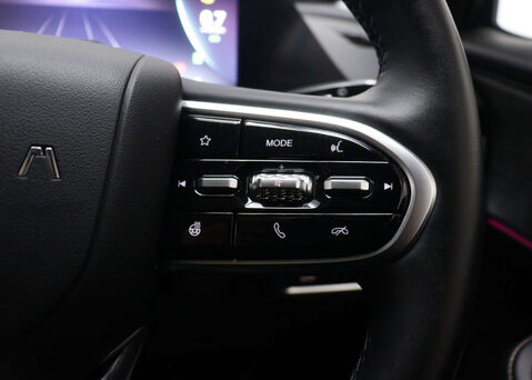 OMODA 5 1.6 5 Noble Auto 5dr 33