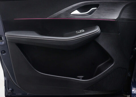 OMODA 5 1.6 5 Noble Auto 5dr 46