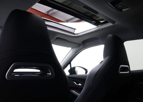 OMODA 5 1.6 5 Noble Auto 5dr 48