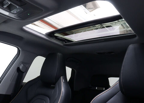 OMODA 5 1.6 5 Noble Auto 5dr 47