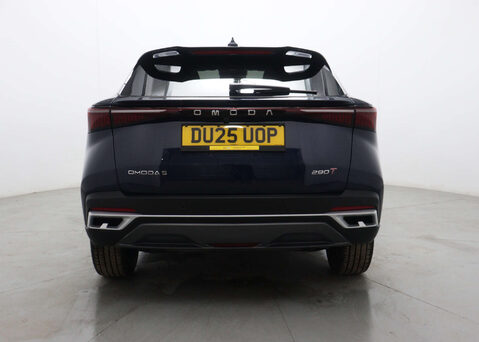 OMODA 5 1.6 5 Noble Auto 5dr 10
