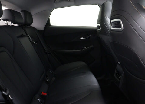 OMODA 5 1.6 5 Noble Auto 5dr 50