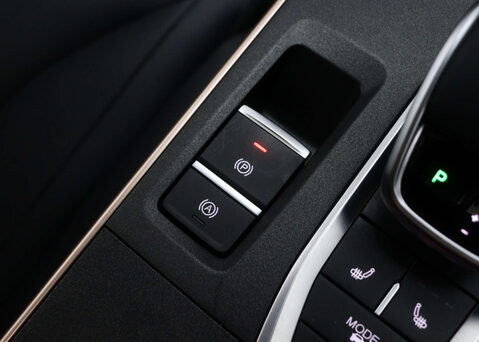 OMODA 5 1.6 5 Noble Auto 5dr 28