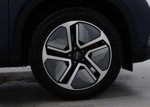 OMODA 5 1.6 5 Noble Auto 5dr 14