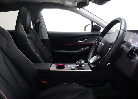 OMODA 5 1.6 5 Noble Auto 5dr 40