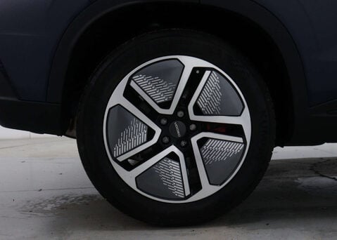 OMODA 5 1.6 5 Noble Auto 5dr 13