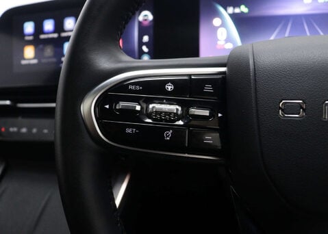 OMODA 5 1.6 5 Noble Auto 5dr 32