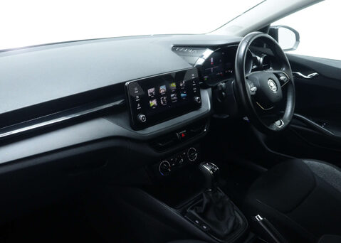 Skoda Fabia 1.0 Fabia SE Comfort TSi Semi-Auto 5dr 42