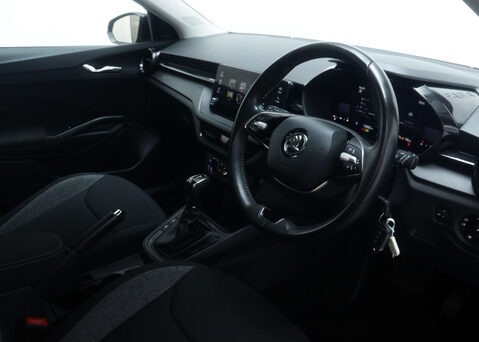 Skoda Fabia 1.0 Fabia SE Comfort TSi Semi-Auto 5dr 38