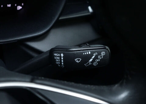 Skoda Fabia 1.0 Fabia SE Comfort TSi Semi-Auto 5dr 35