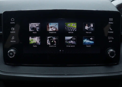 Skoda Fabia 1.0 Fabia SE Comfort TSi Semi-Auto 5dr 28