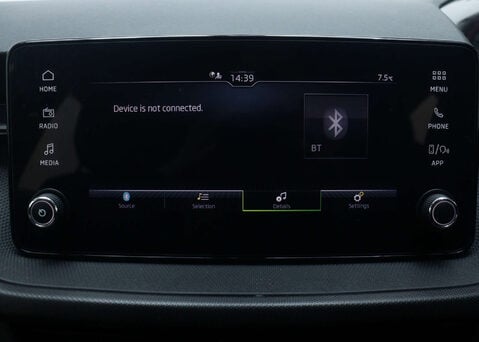 Skoda Fabia 1.0 Fabia SE Comfort TSi Semi-Auto 5dr 24