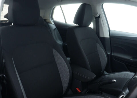 Skoda Fabia 1.0 Fabia SE Comfort TSi Semi-Auto 5dr 40