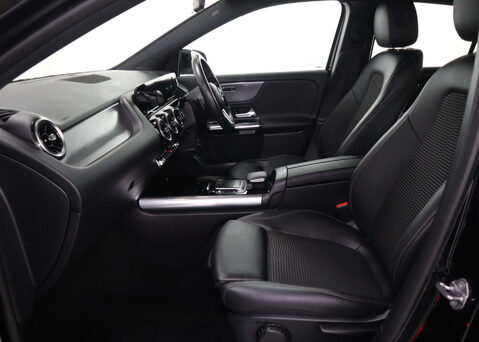 Mercedes-Benz GLA 1.3 GLA 200 Sport Auto 5dr 37