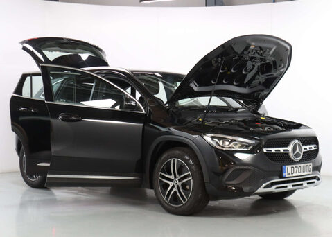 Mercedes-Benz GLA 1.3 GLA 200 Sport Auto 5dr 44