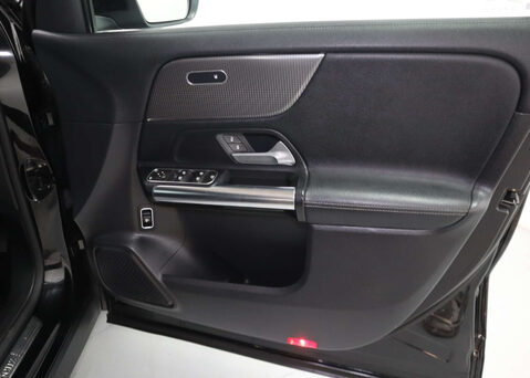 Mercedes-Benz GLA 1.3 GLA 200 Sport Auto 5dr 34