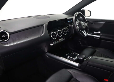 Mercedes-Benz GLA 1.3 GLA 200 Sport Auto 5dr 36