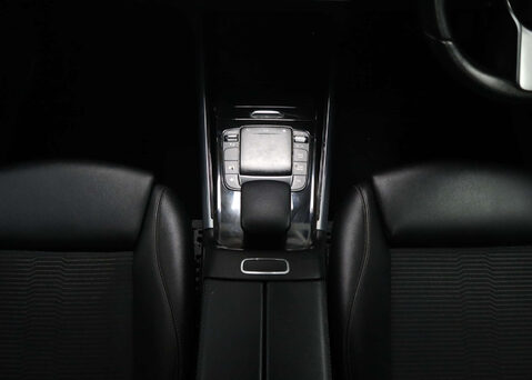 Mercedes-Benz GLA 1.3 GLA 200 Sport Auto 5dr 18