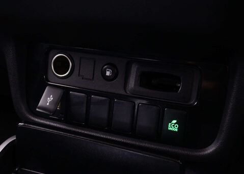 Mitsubishi Outlander 2.4 Outlander Design PHEV CVT 4WD 5dr 33