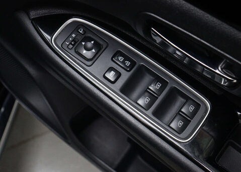 Mitsubishi Outlander 2.4 Outlander Design PHEV CVT 4WD 5dr 41