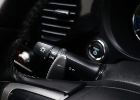 Mitsubishi Outlander 2.4 Outlander Design PHEV CVT 4WD 5dr 36